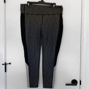 ATHLETA Gray, Black & White Yoga Pant